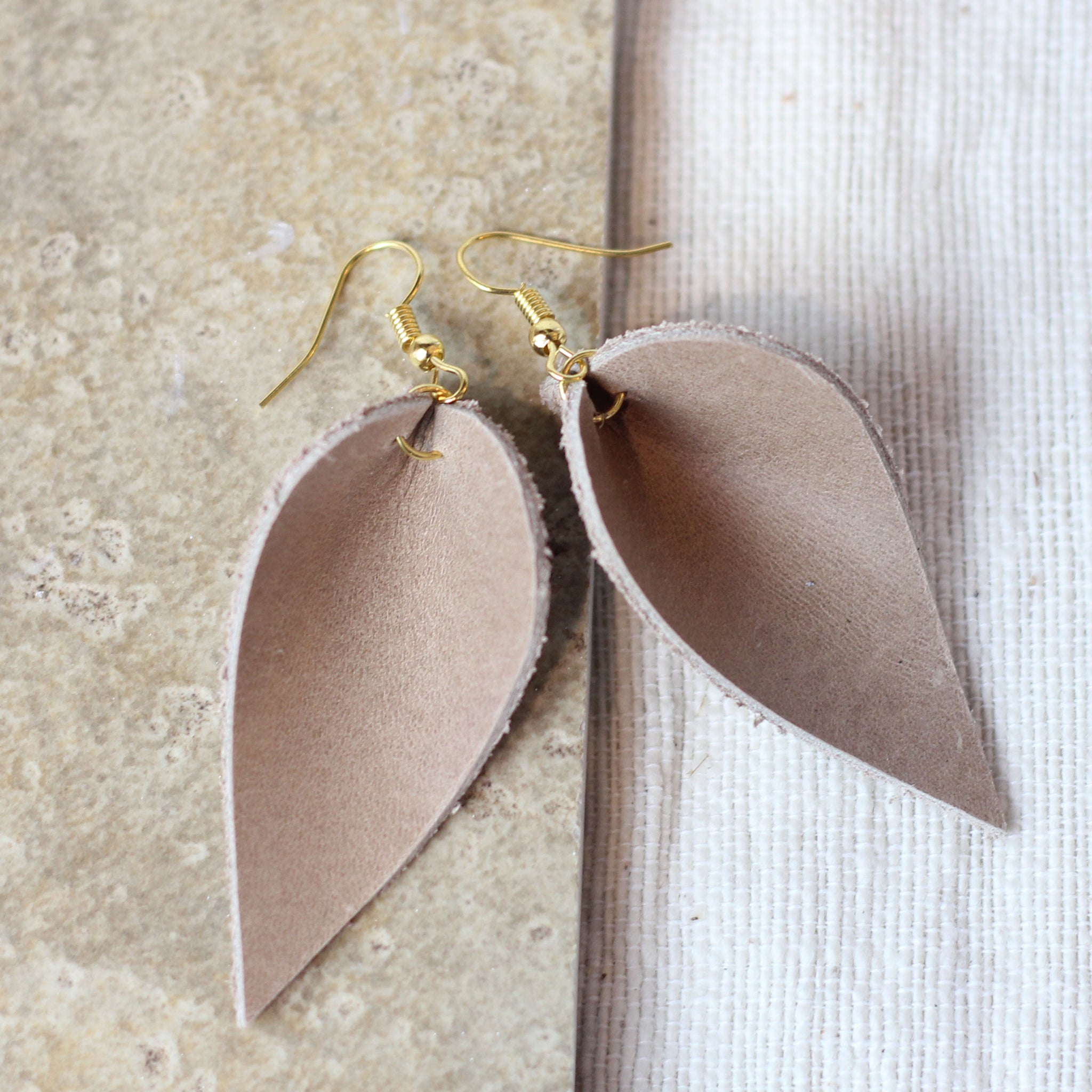 Leather Leaf Earring - Blush